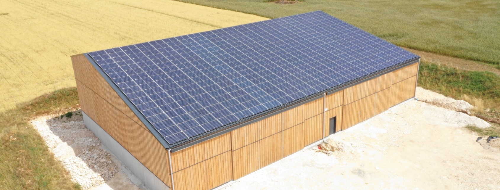 Bâtiment agricole photovoltaïque réalisé par GROUPE ROY ÉNERGIE