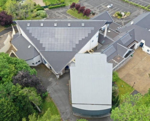 Salle des fêtes de Saint Jean le Blanc 45650 équipée de panneaux photovoltaïques par le Groupe Roy Énergie 3