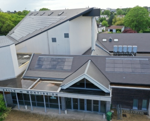 Salle des fêtes de Saint Jean le Blanc 45650 équipée de panneaux photovoltaïques par le Groupe Roy Énergie 4