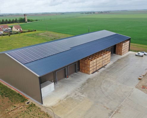 vue aérienne hangar photovoltaïque en Eure et Loir 28276