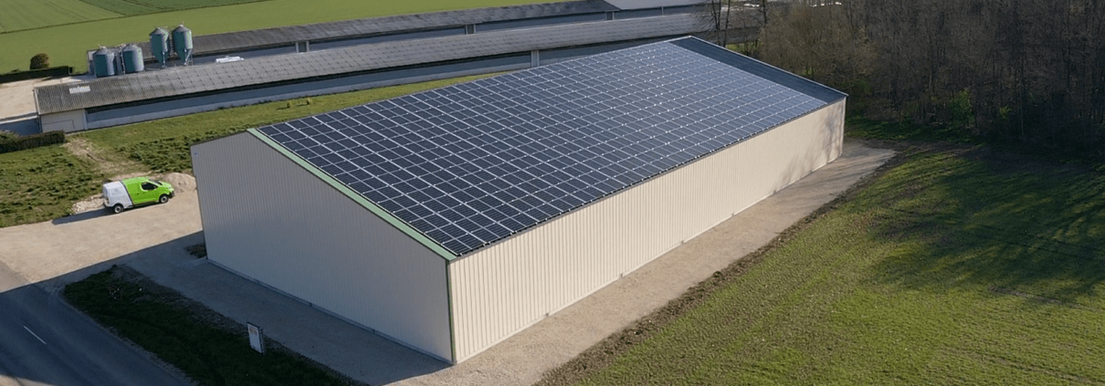 bâtiment équipé de photovoltaïque GRE