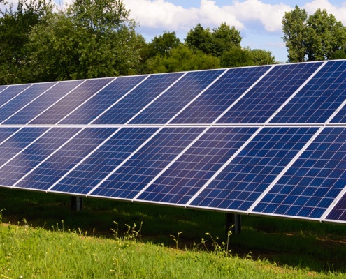 centrale photovoltaïque installée au sol par groupe roy énergie