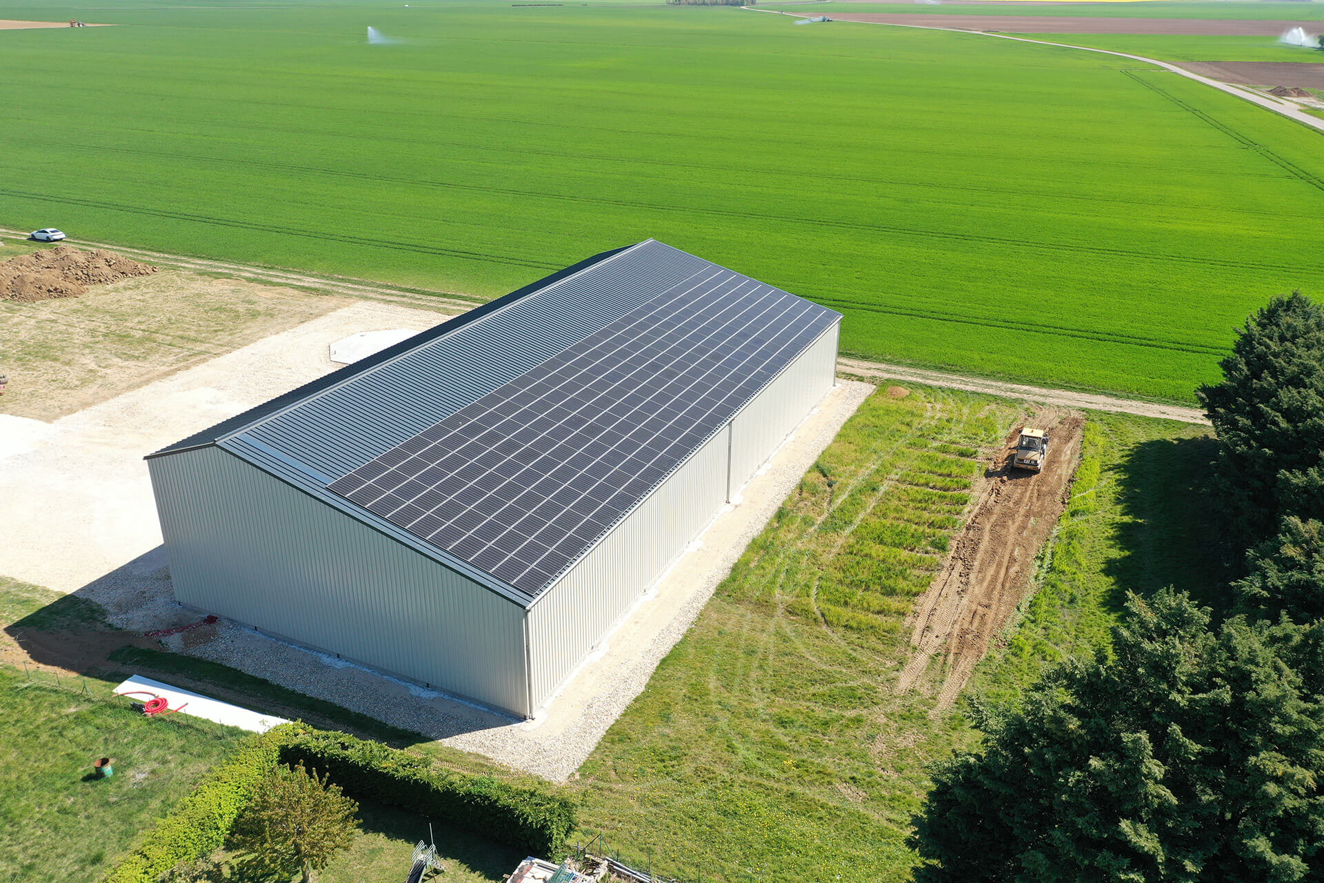 Comment Avoir Des Panneau Solaire Gratuit Hangar photovoltaïque gratuit : comment se le faire financer ? | Groupe Roy Énergie