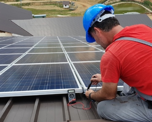 technicien photovoltaïque